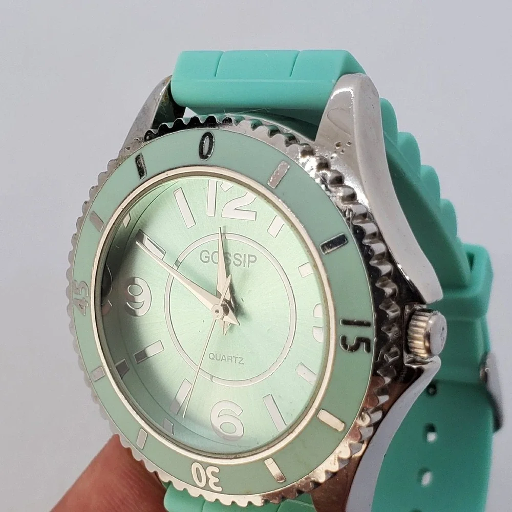 Gossip 40MM Women's‎ Watch Aqua Dial Bezel Plastic Bands New Battery